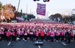 [11.25총파업] 분홍빛 물결! 여의도와 국회를 물들이다! 사진